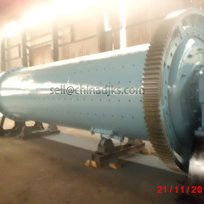 Mesin 25t / H Coal Ball Mill 500 Kw Untuk Pabrik Penggilingan Bahan Bakar Padat