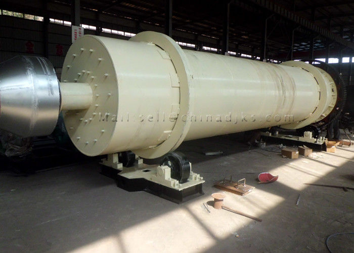 23r / min 900 × 1800mm Jenis Horizontal 90% Alumina Liner Ball Mill