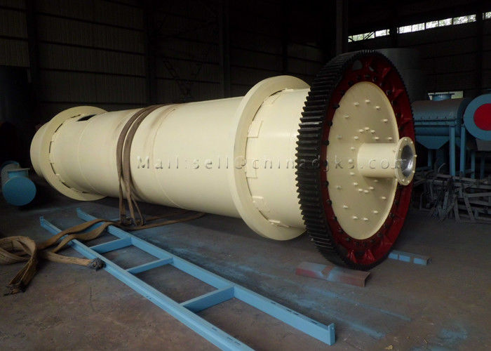 23r / min 900 × 1800mm Jenis Horizontal 90% Alumina Liner Ball Mill