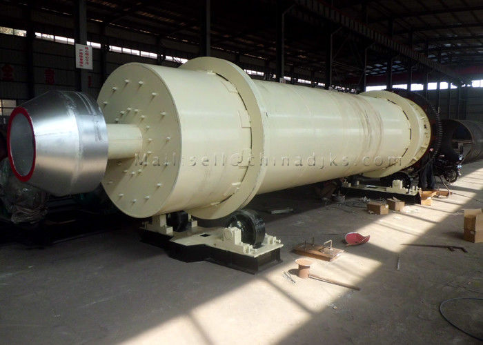 23r / min 900 × 1800mm Jenis Horizontal 90% Alumina Liner Ball Mill