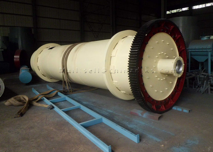 23r / min 900 × 1800mm Jenis Horizontal 90% Alumina Liner Ball Mill