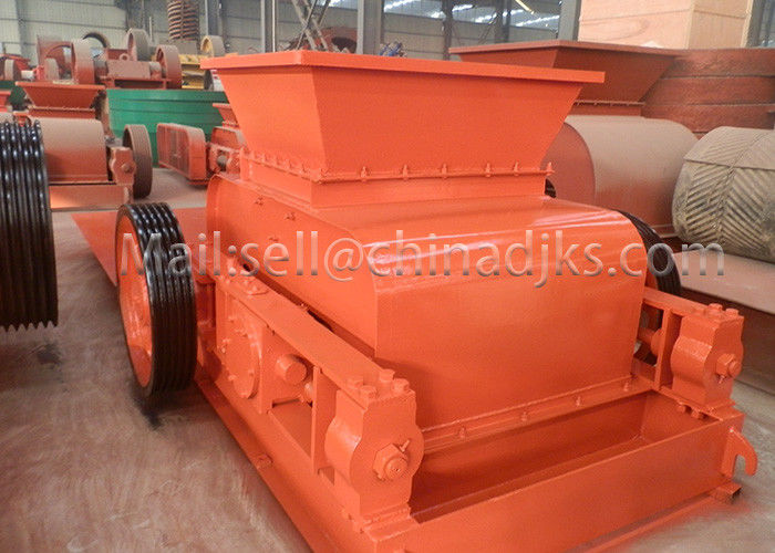 0.3mm Output Double Tooth Roller Crusher 30t / H Untuk Penghancuran Bijih Kasar