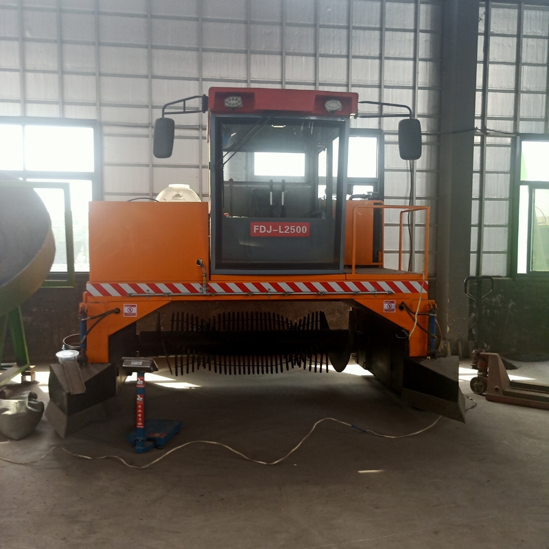 Mesin Pembalik Kompos Tipe Crawler Seluler untuk Bahan Pupuk